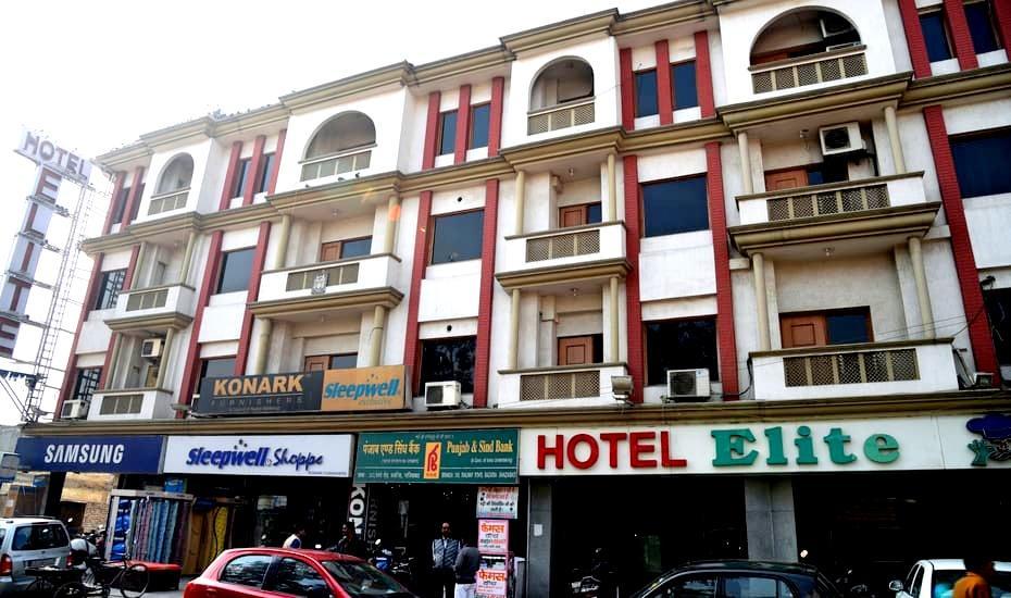 Hotel Elite Ghaziabad Esterno foto