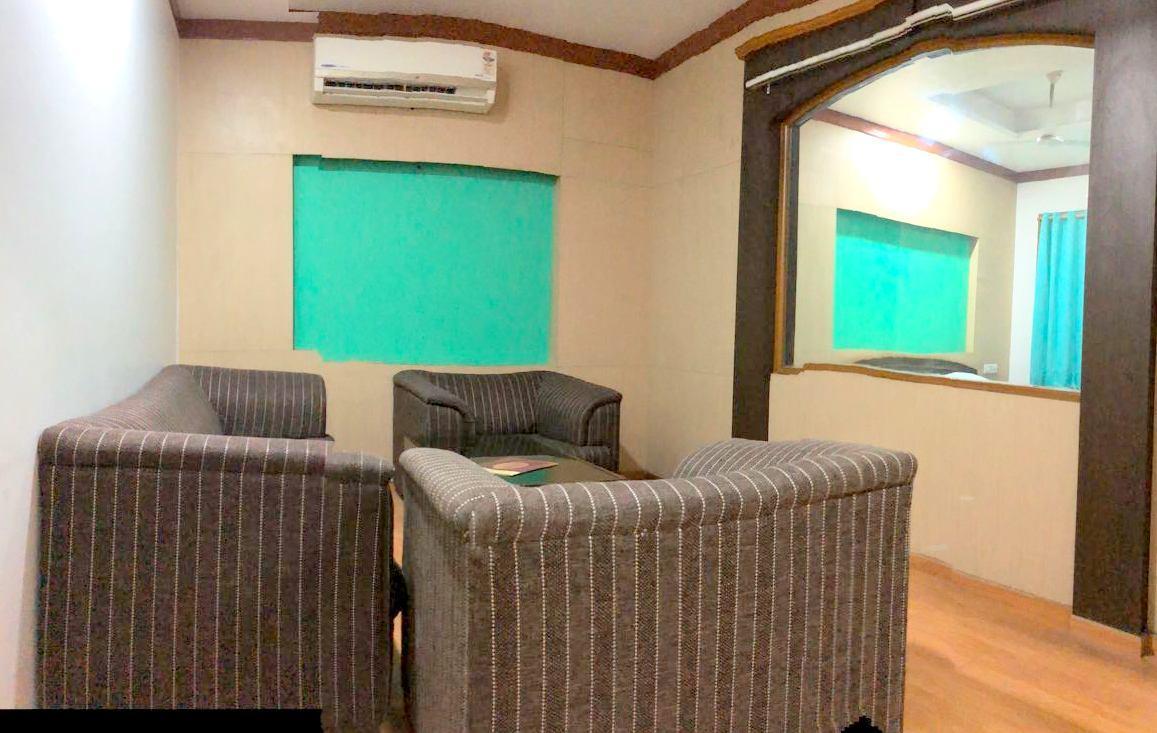Hotel Elite Ghaziabad Esterno foto