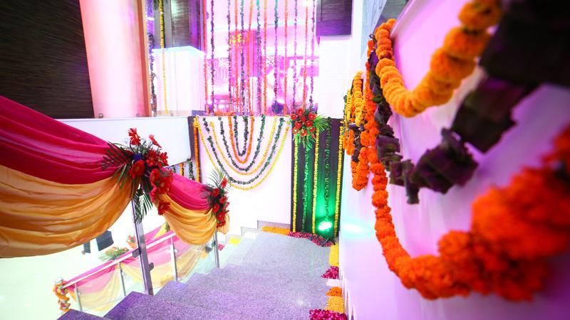 Hotel Elite Ghaziabad Esterno foto